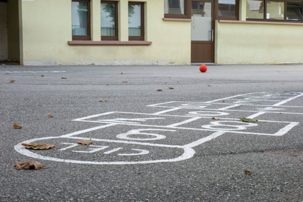 L’industrie du tabac cible les enfants près des écoles et terrains de jeux