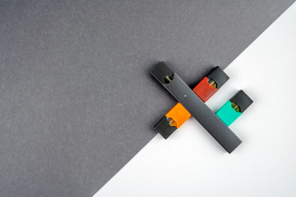JUUL : le tribunal fédéral suspend l’interdiction de la FDA
