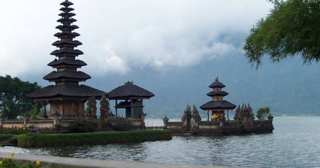 Indonésie : hausse des taxes sur le tabac pour financer le système de santé