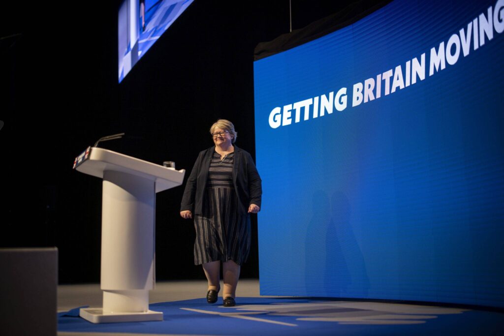Grande-Bretagne : la ministre de la Santé abandonne la lutte contre le tabac