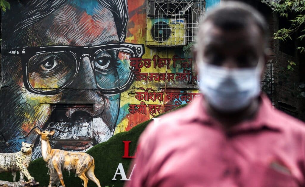 Une vedette de Bollywood rompt son contrat publicitaire avec un fabricant de tabac