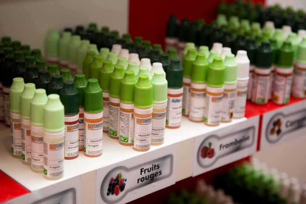 Le Royaume-Uni envisage d’interdire les arômes dans les produits du vapotage