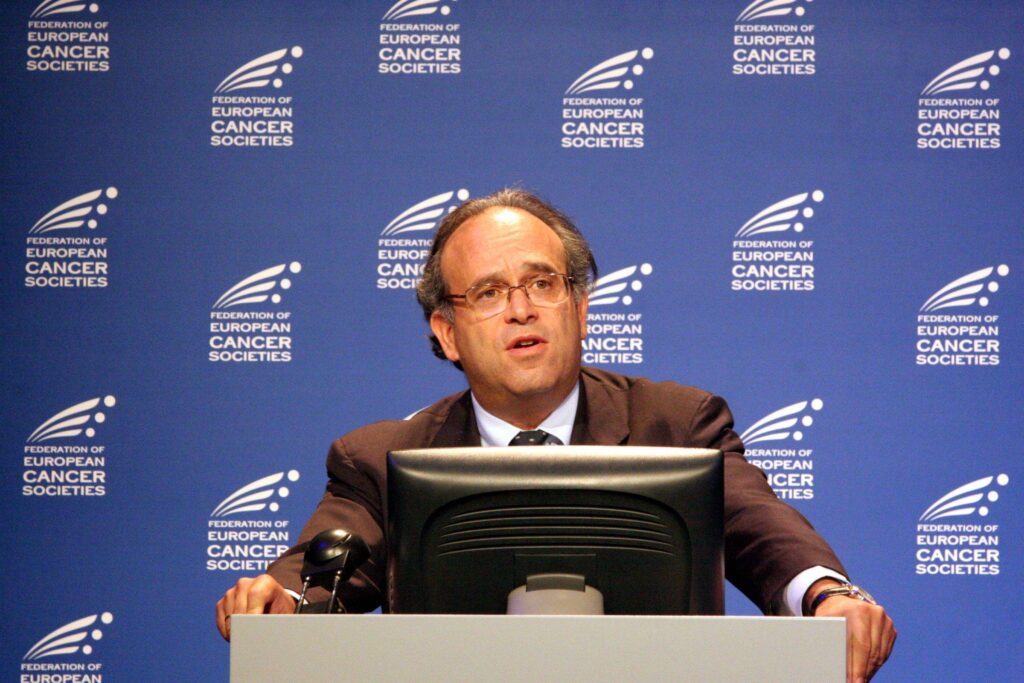 David Khayat, ancien Monsieur cancer au service de l’industrie du tabac