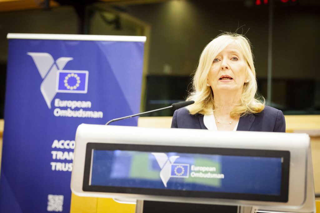 La médiatrice européenne tire la sonnette d&rsquo;alarme sur l&rsquo;influence du lobby du tabac sur la Commission