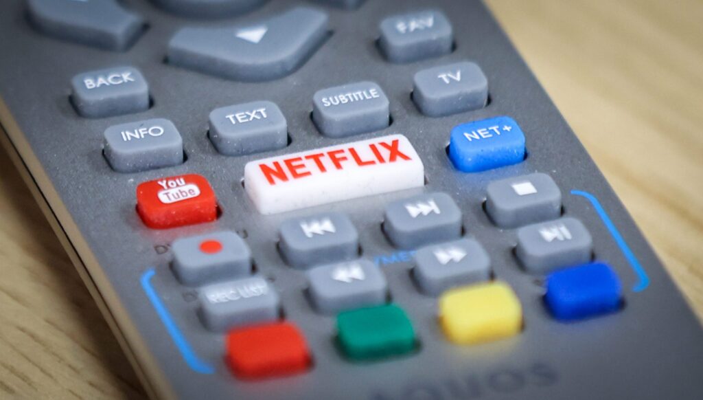 Tabac, alcool et malbouffe dans les programmes de téléréalité