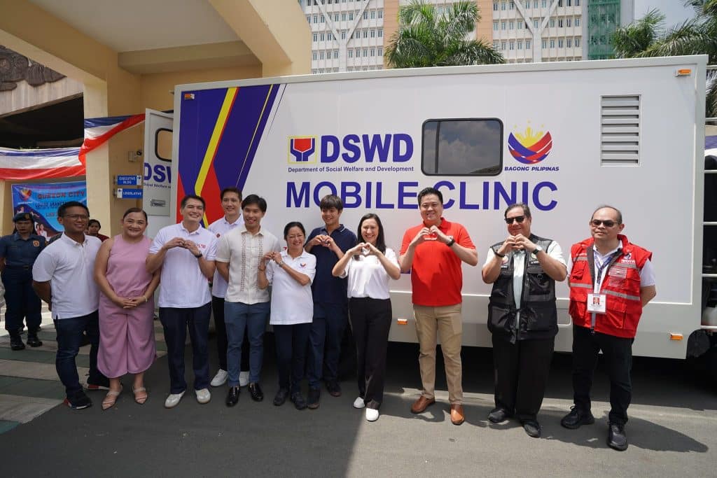 Philippines : le gouvernement a accepté le don de cliniques mobiles de Philip Morris