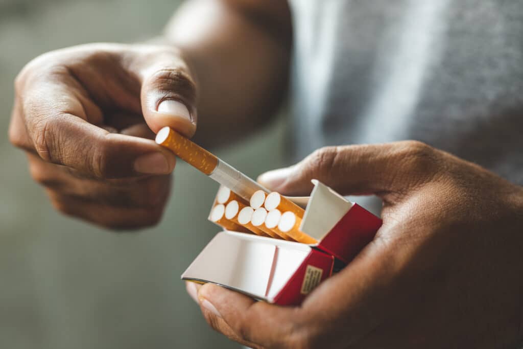 La consommation de tabac poursuit sa baisse aux États-Unis