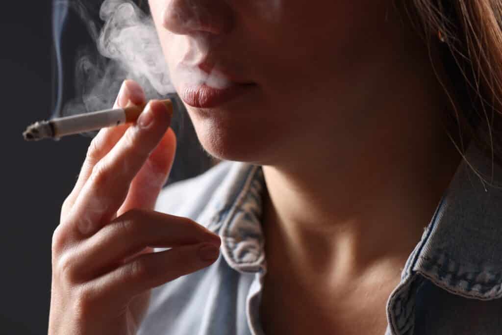 Royaume-Uni : un rapport alerte sur le tabagisme des personnes souffrant de troubles psychiques