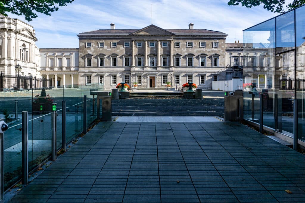 En Irlande, une nouvelle étape législative pour limiter l’attrait du vapotage et des sachets de nicotine