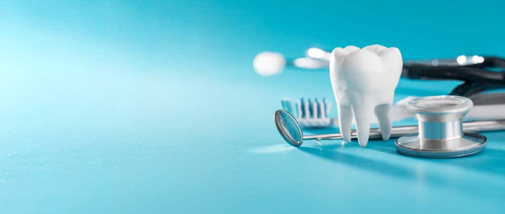 L’industrie du tabac et de la nicotine cible les professionnels de santé, notamment les dentistes