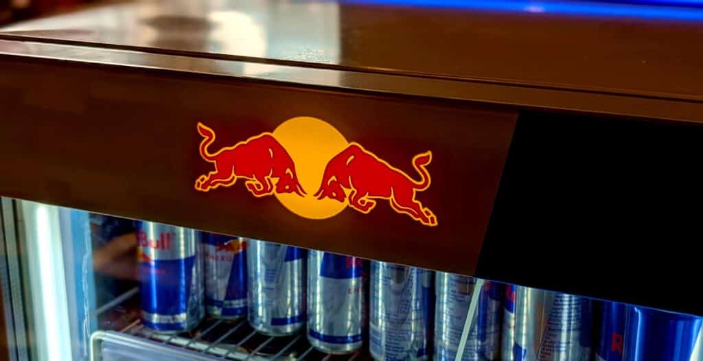 Boissons énergisantes : une enquête révèle comment Red Bull a financé des recherches favorables à ses intérêts