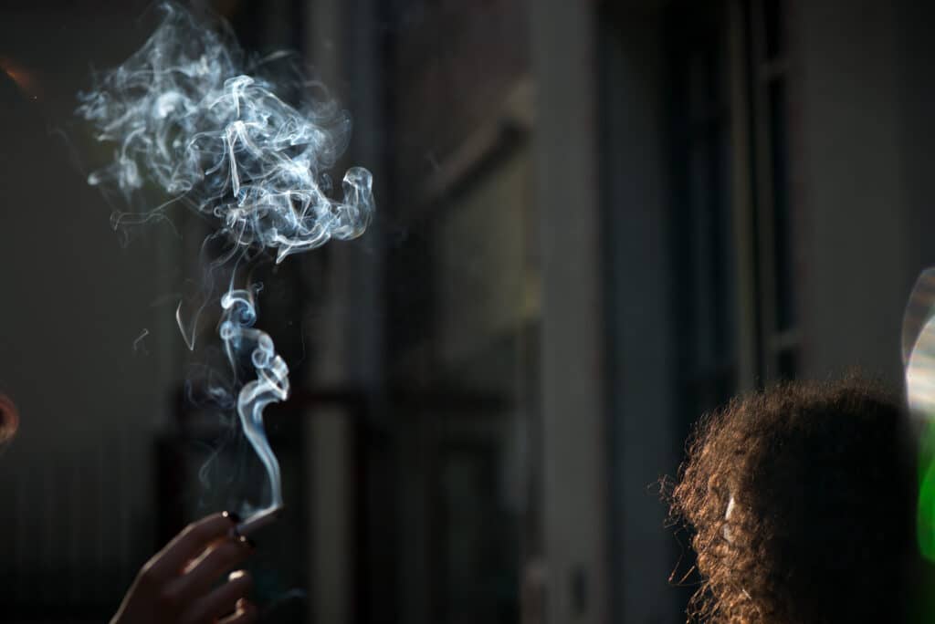 États-Unis : progression du cannabis et des nouvelles formes de nicotine chez les adultes, à tous les âges