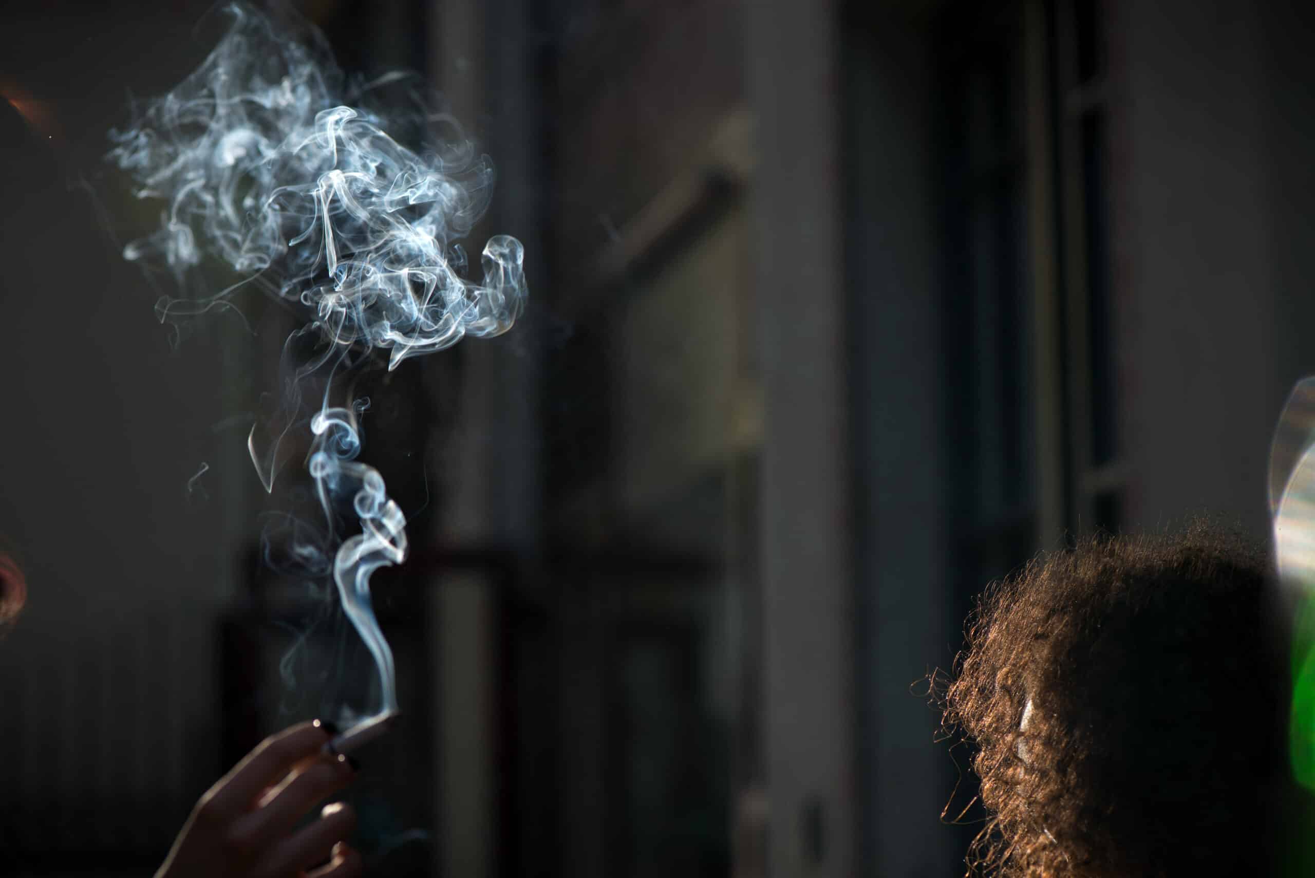 États-Unis : progression du cannabis et des nouvelles formes de nicotine chez les adultes, à tous les âges