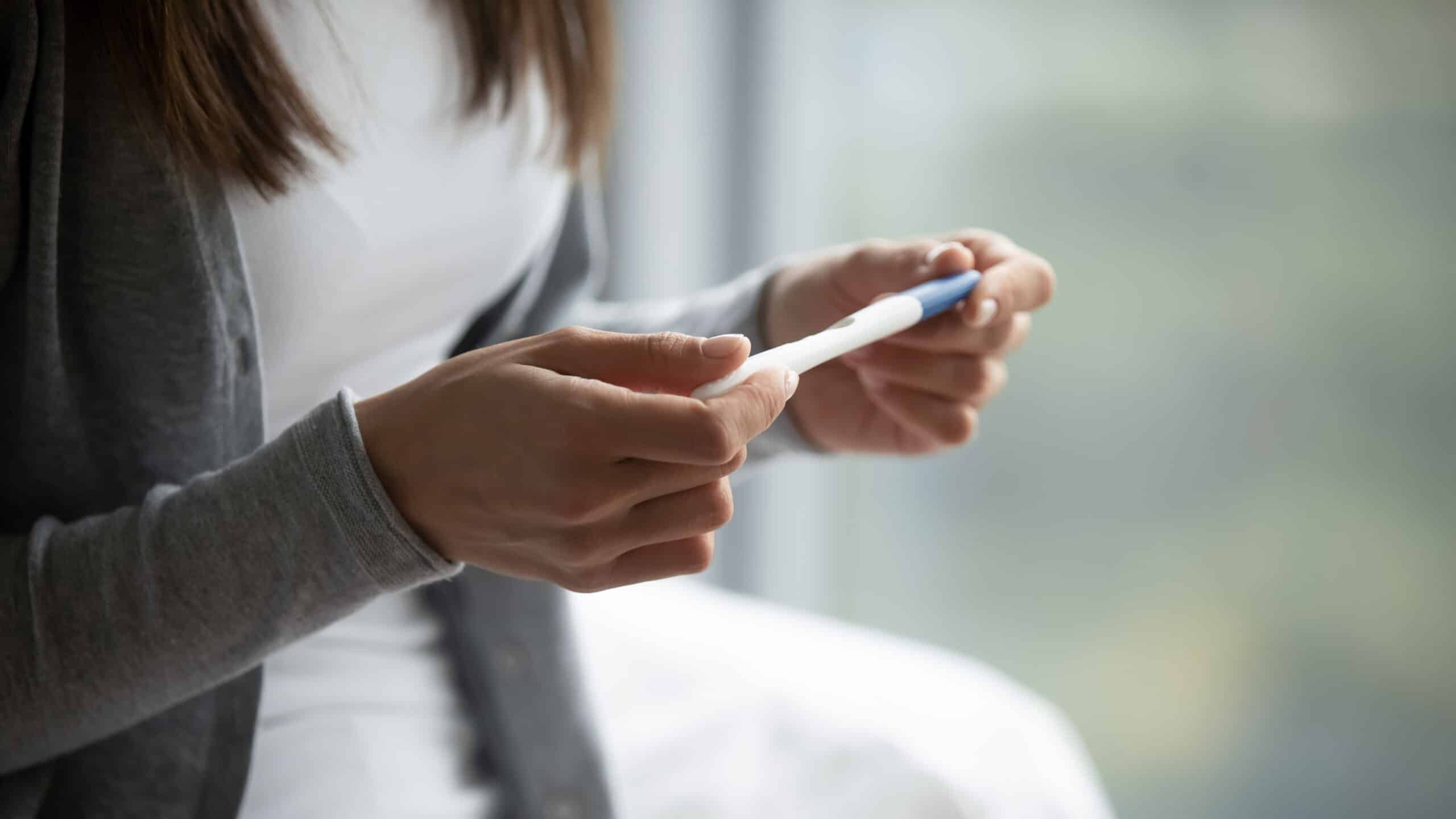 L’OMS confirme un risque d’infertilité accru de 40 % chez les fumeuses