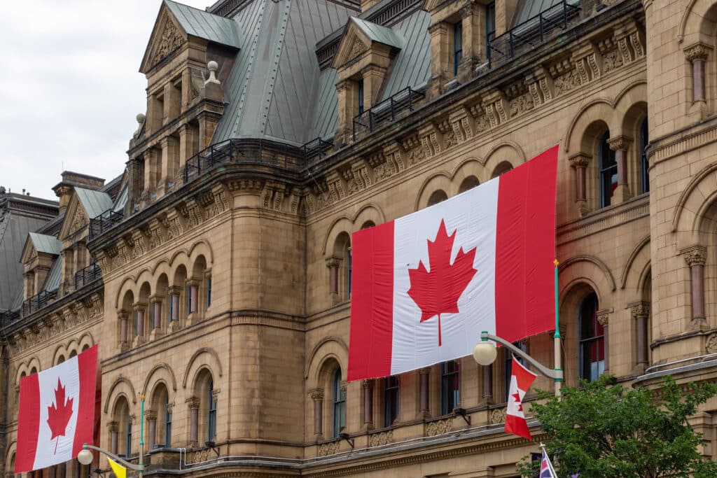 Les autorités sanitaires canadiennes sous pression pour élargir la distribution des sachets de nicotine