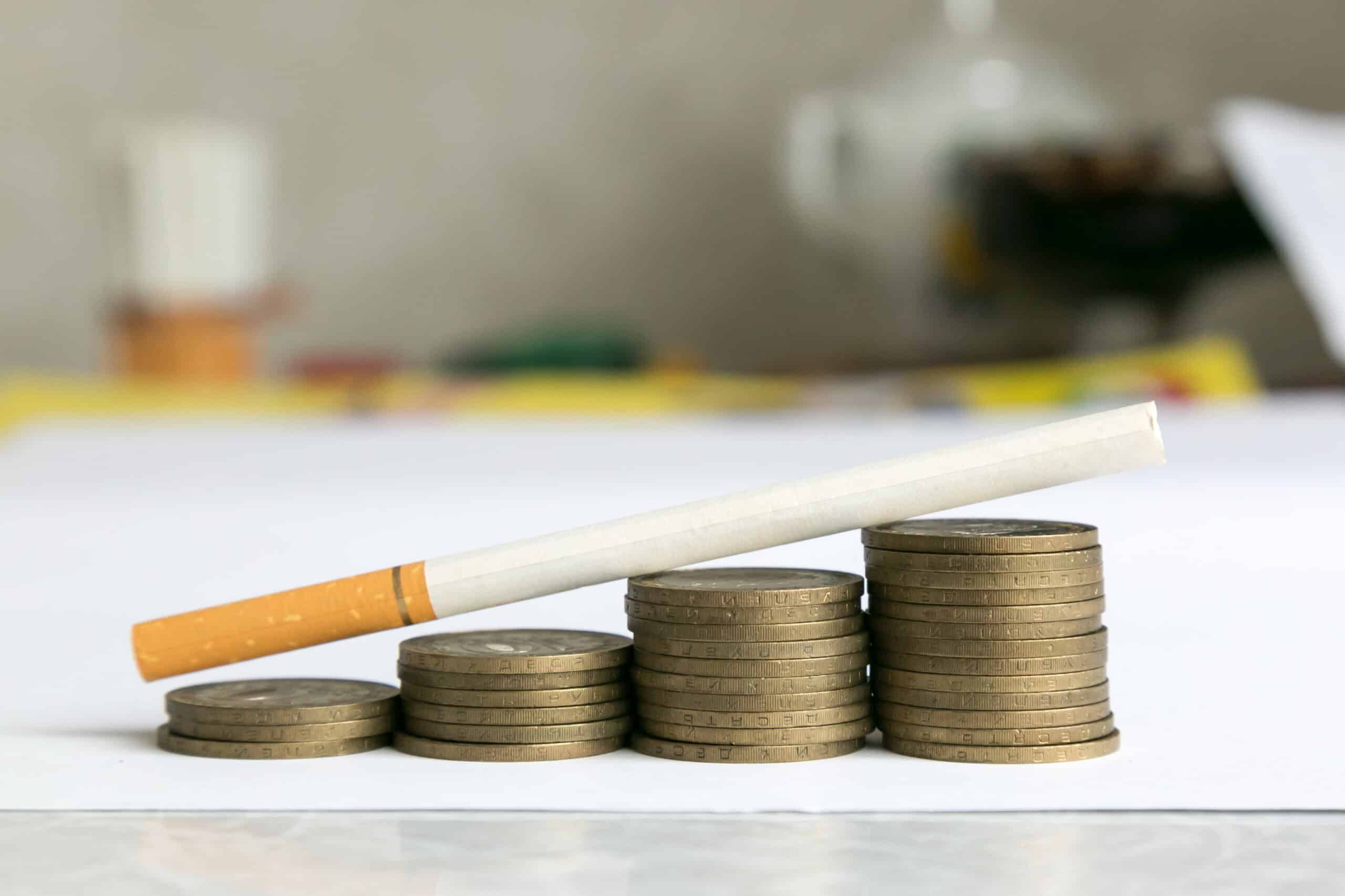 La précarité inciterait davantage à vouloir arrêter le tabac mais diminuerait les chances d’y parvenir